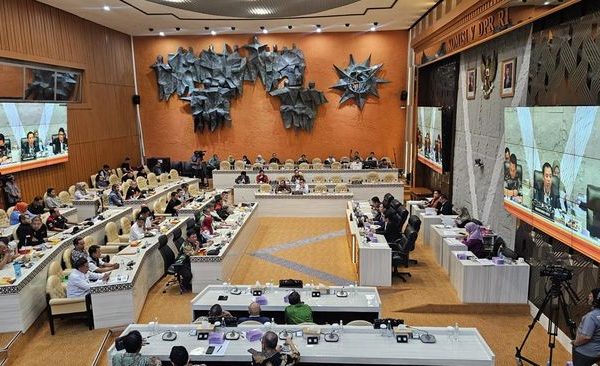 DPR Siapkan Undang-undang Khusus Ojol Usai Demo Besar-besaran