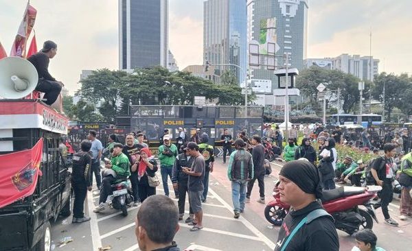 Driver Ojol Klaim Narik Malah Rugi, Begini Hitungannya